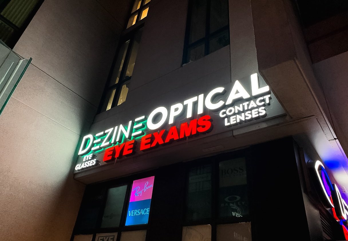 Dezine Optical illuminated channel letter storefront sign